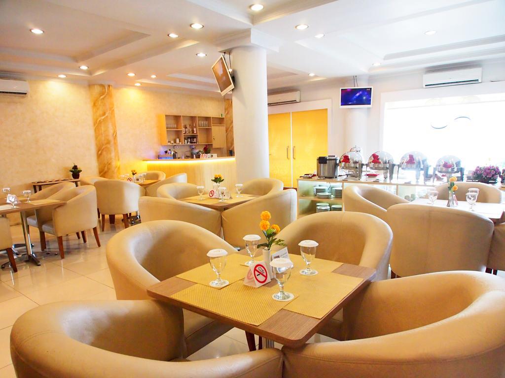 Maven Fatmawati Hotel Jakarta Buitenkant foto