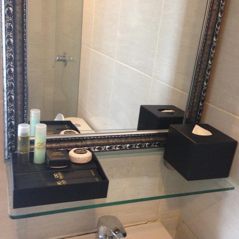Maven Fatmawati Hotel Jakarta Buitenkant foto