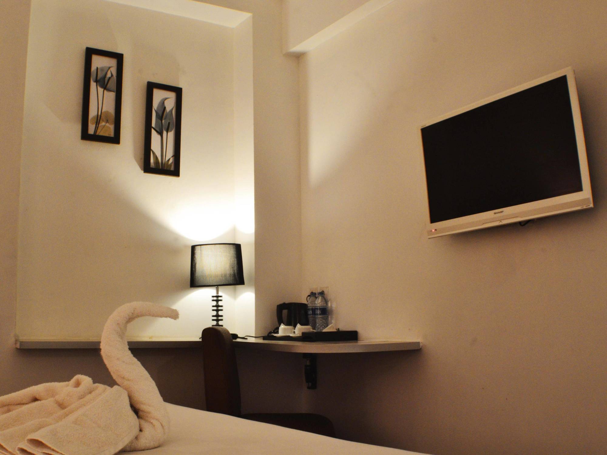 Maven Fatmawati Hotel Jakarta Buitenkant foto